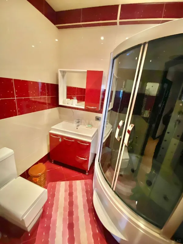 Kirayə verilir 3 otaqlı mənzil 170 m²