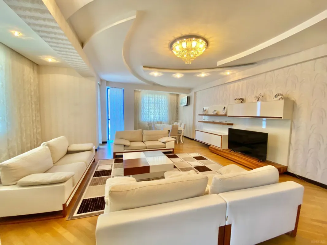 Kirayə verilir 3 otaqlı mənzil 170 m²