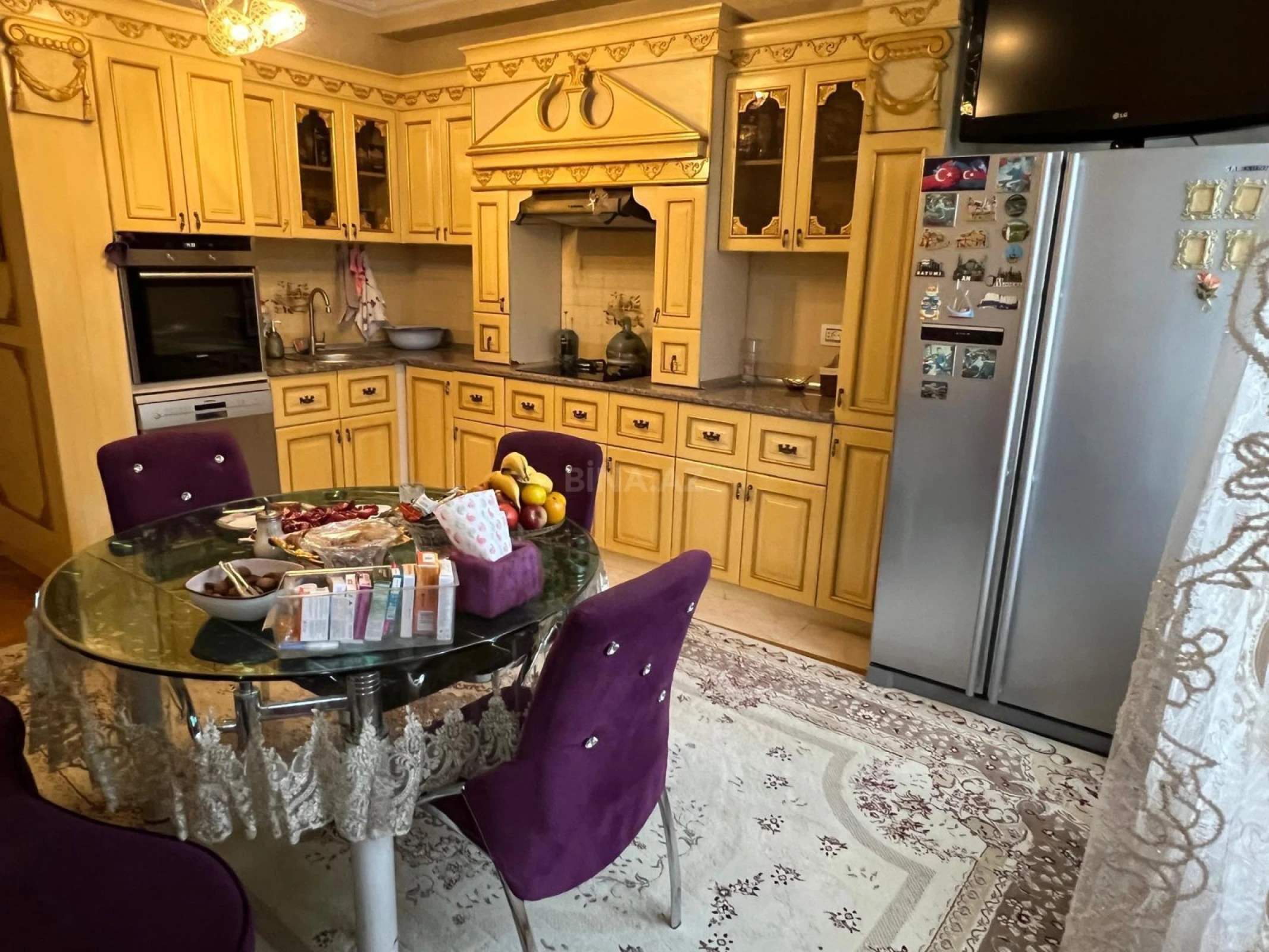 Satılır 4 otaqlı mənzil 216 m²