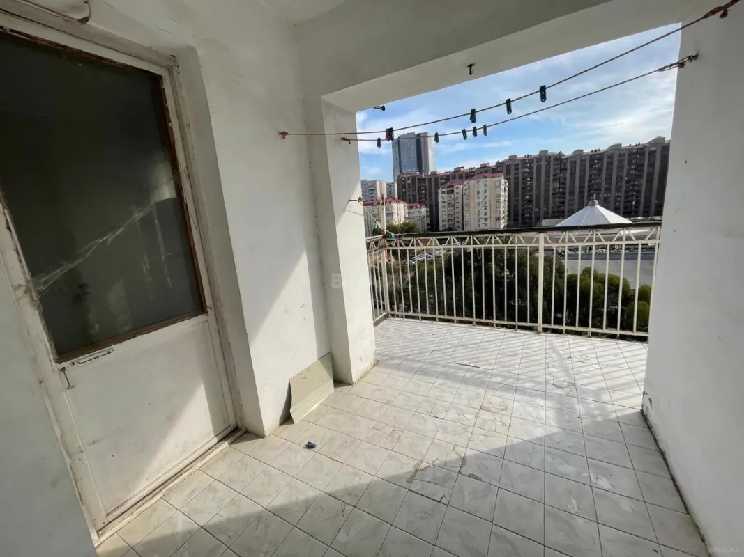 Satılır 3 otaqlı mənzil 85 m²