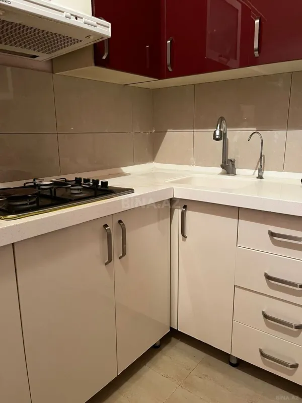 Satılır 2 otaqlı mənzil 63 m²