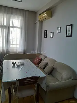 Satılır 3 otaqlı mənzil 175 m²