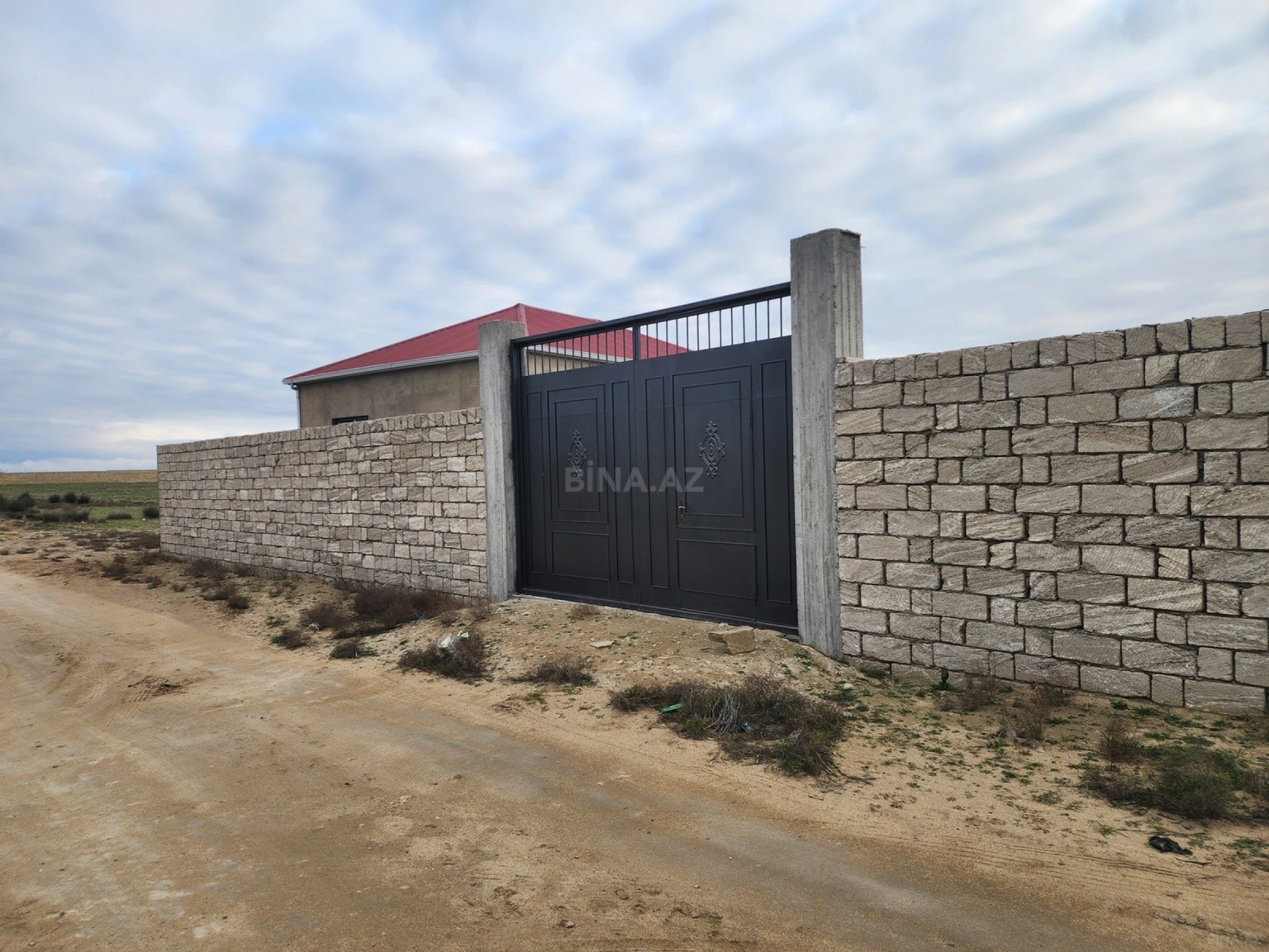 Satılır torpaq sahəsi 100 m²