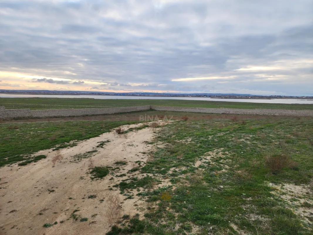 Satılır torpaq sahəsi 100 m²