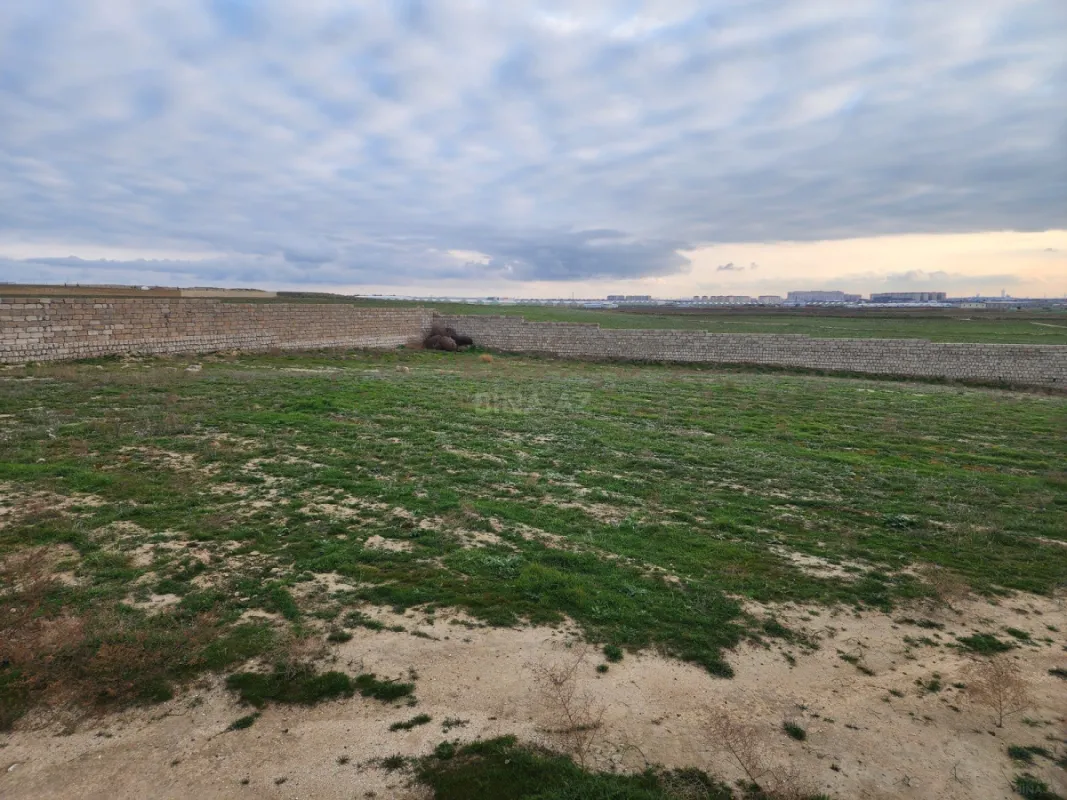 Satılır torpaq sahəsi 100 m²