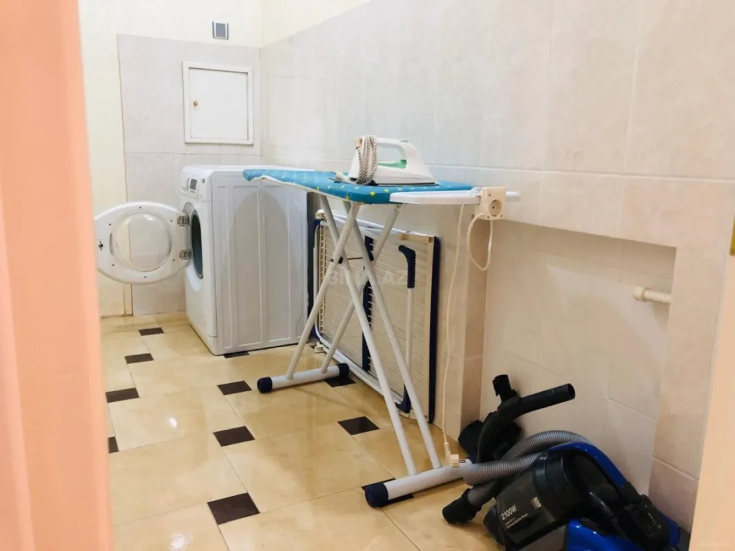 Kirayə verilir 3 otaqlı mənzil 120 m²