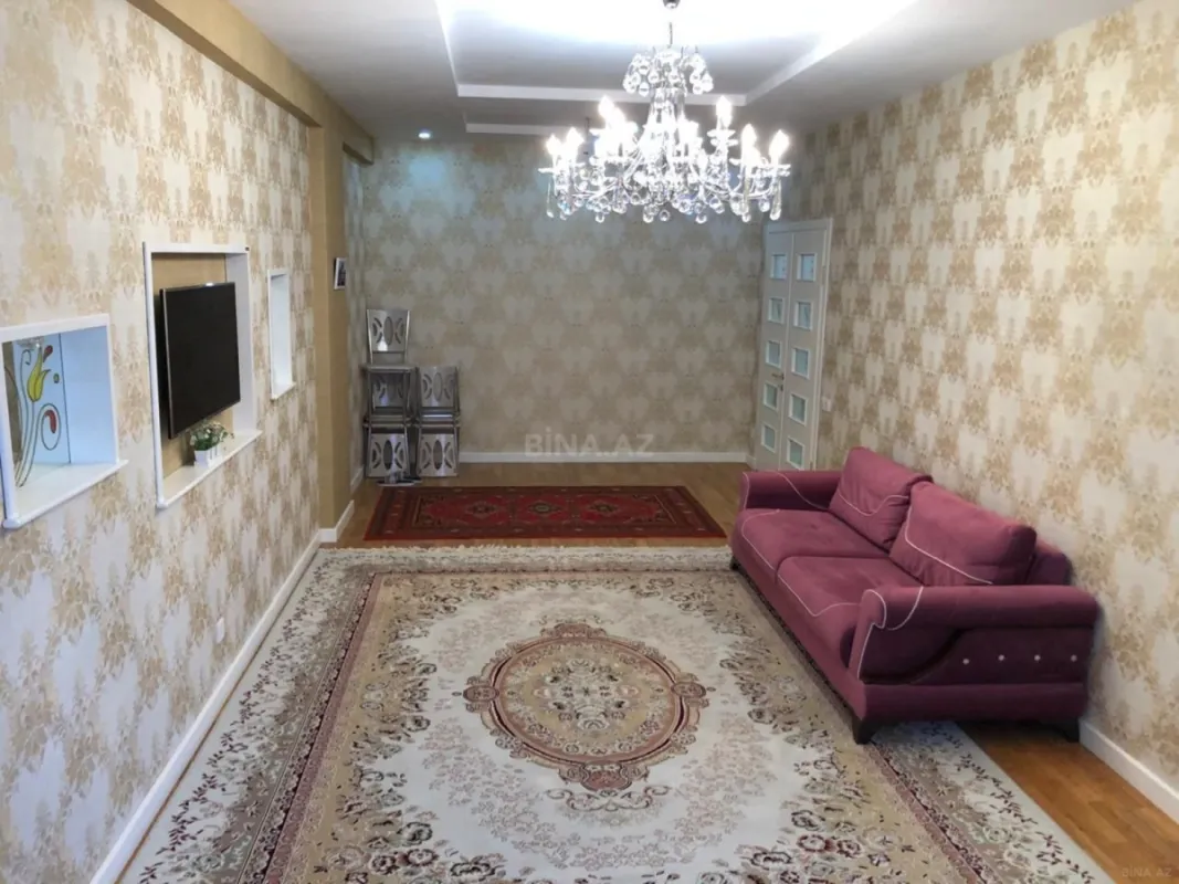 Kirayə verilir 3 otaqlı mənzil 120 m²