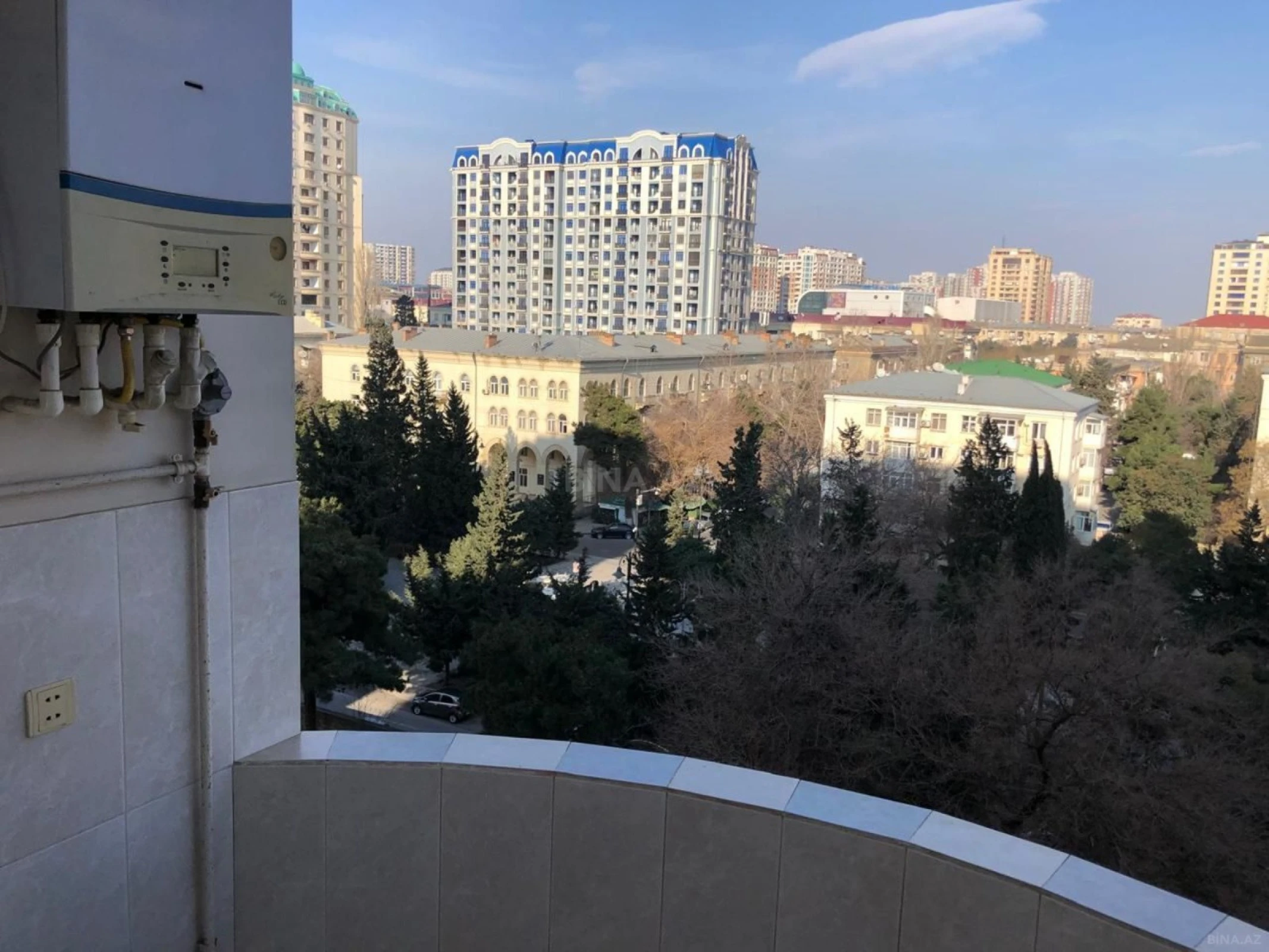 Kirayə verilir 3 otaqlı mənzil 120 m²