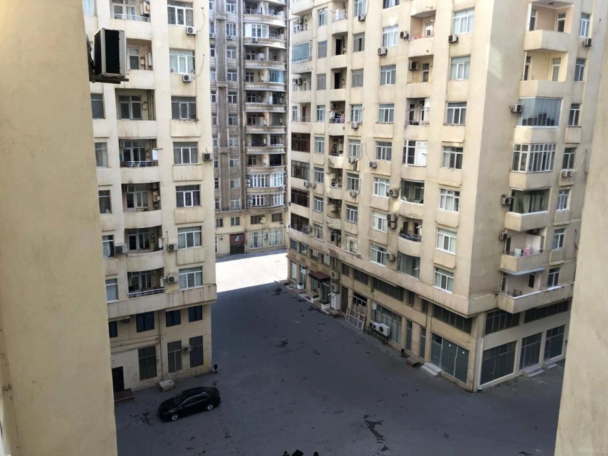 Kirayə verilir 3 otaqlı mənzil 120 m²