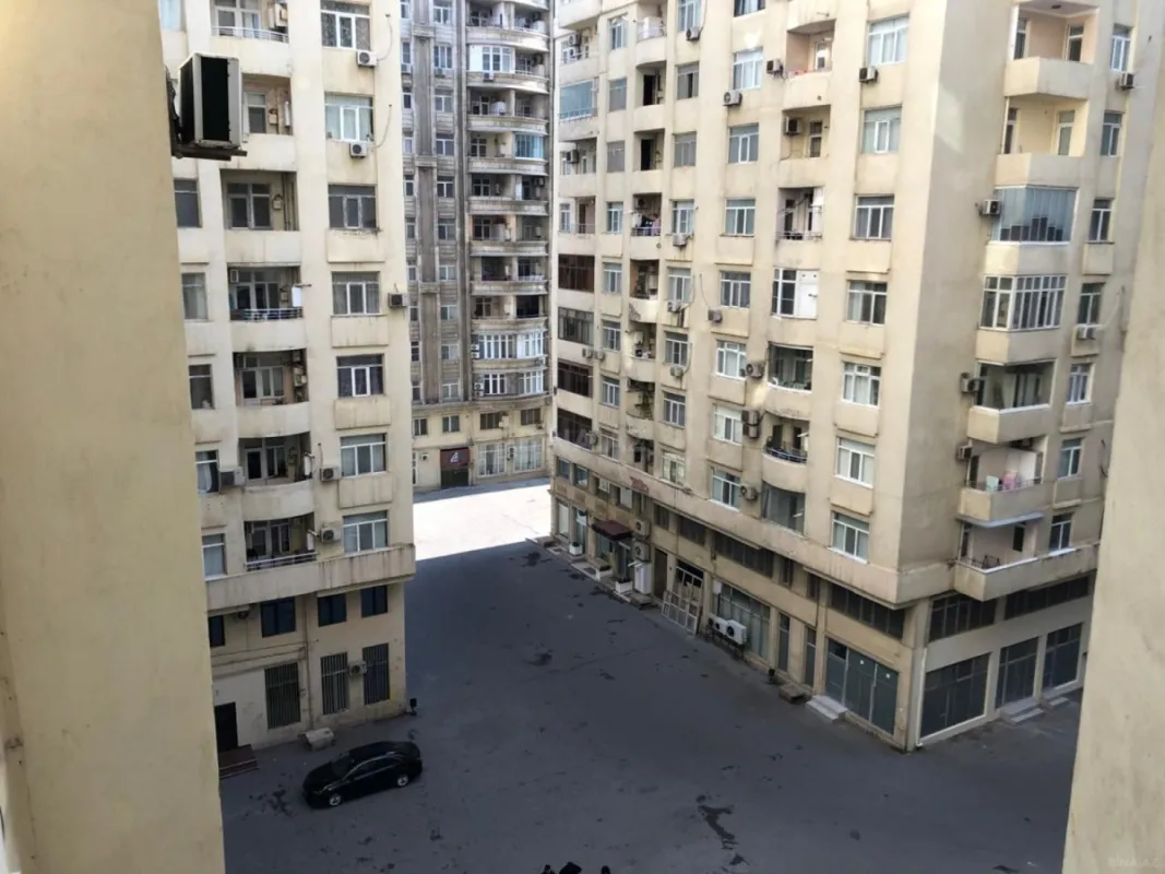 Kirayə verilir 3 otaqlı mənzil 120 m²