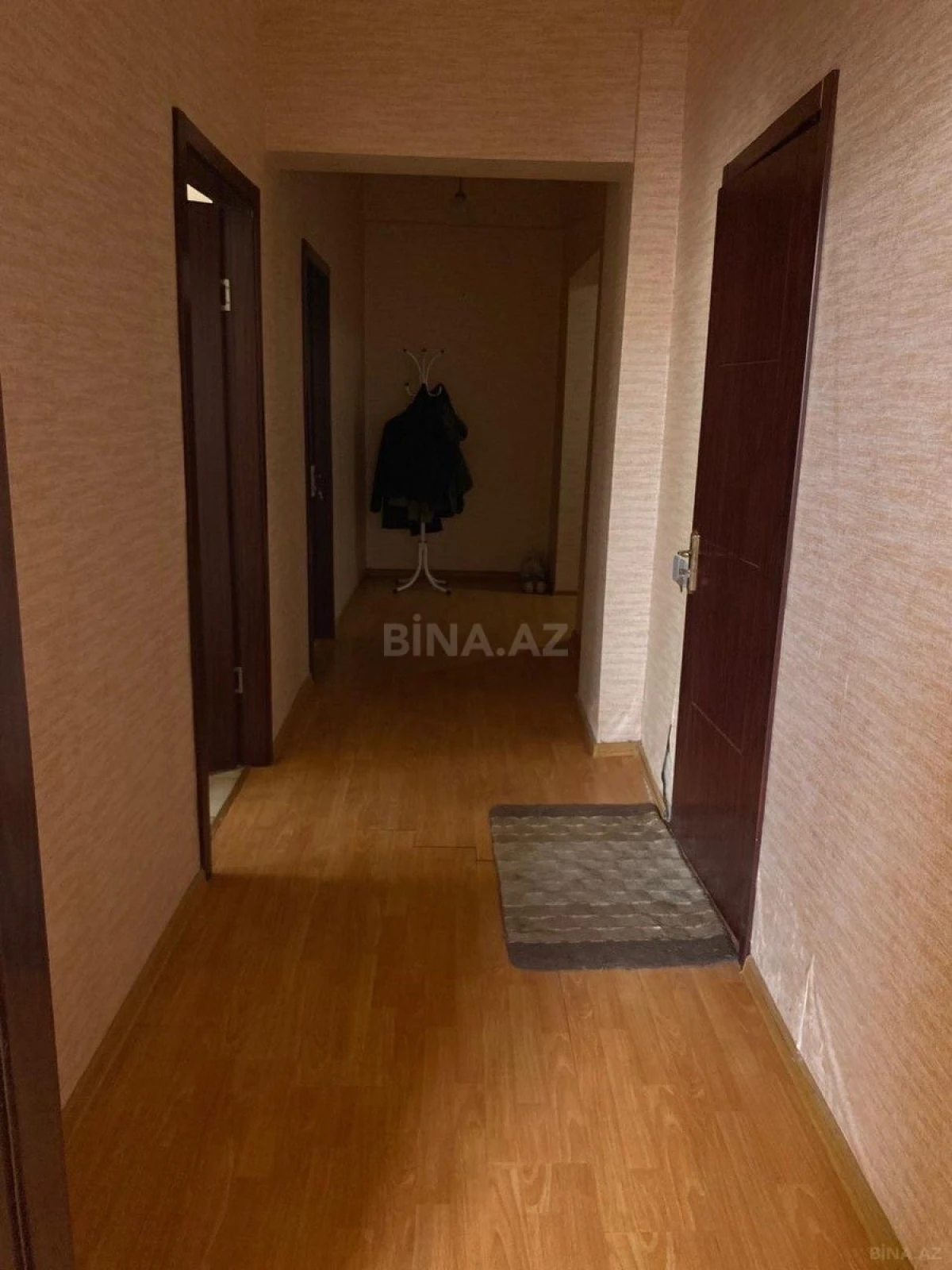 Satılır 2 otaqlı mənzil 77 m²