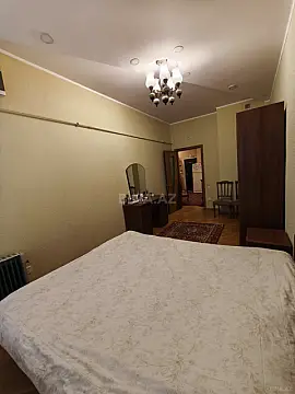Satılır 2 otaqlı mənzil 68 m²