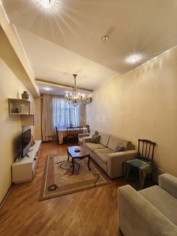 Satılır 2 otaqlı mənzil 68 m²