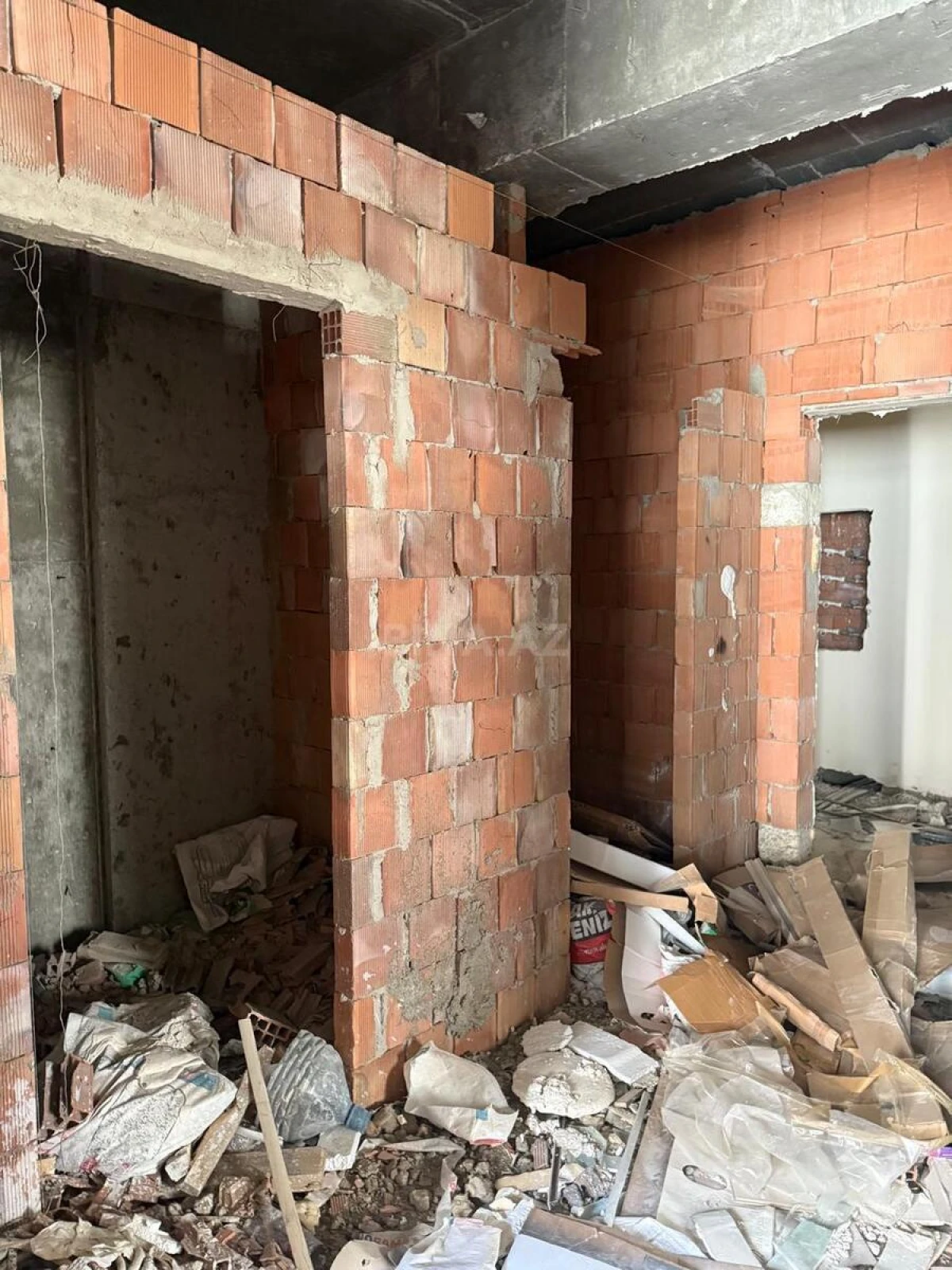 Satılır 2 otaqlı mənzil 80 m²