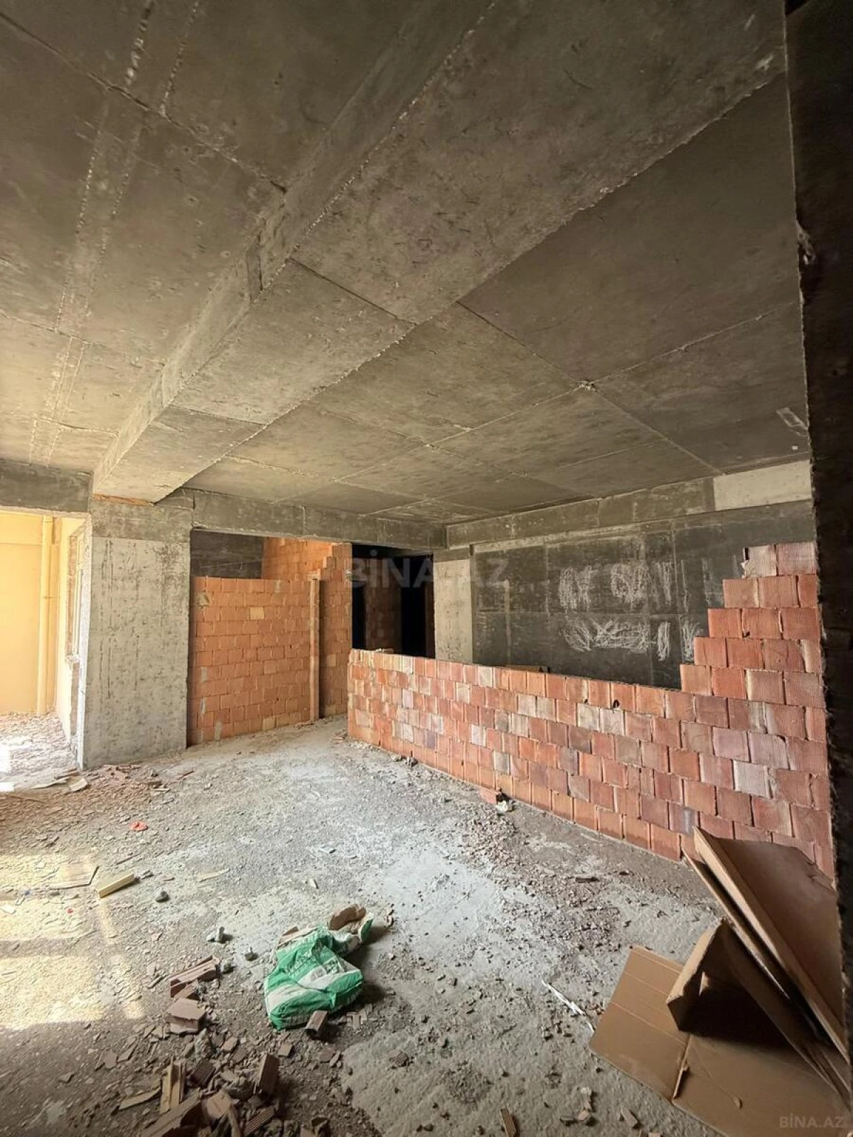 Satılır 2 otaqlı mənzil 80 m²