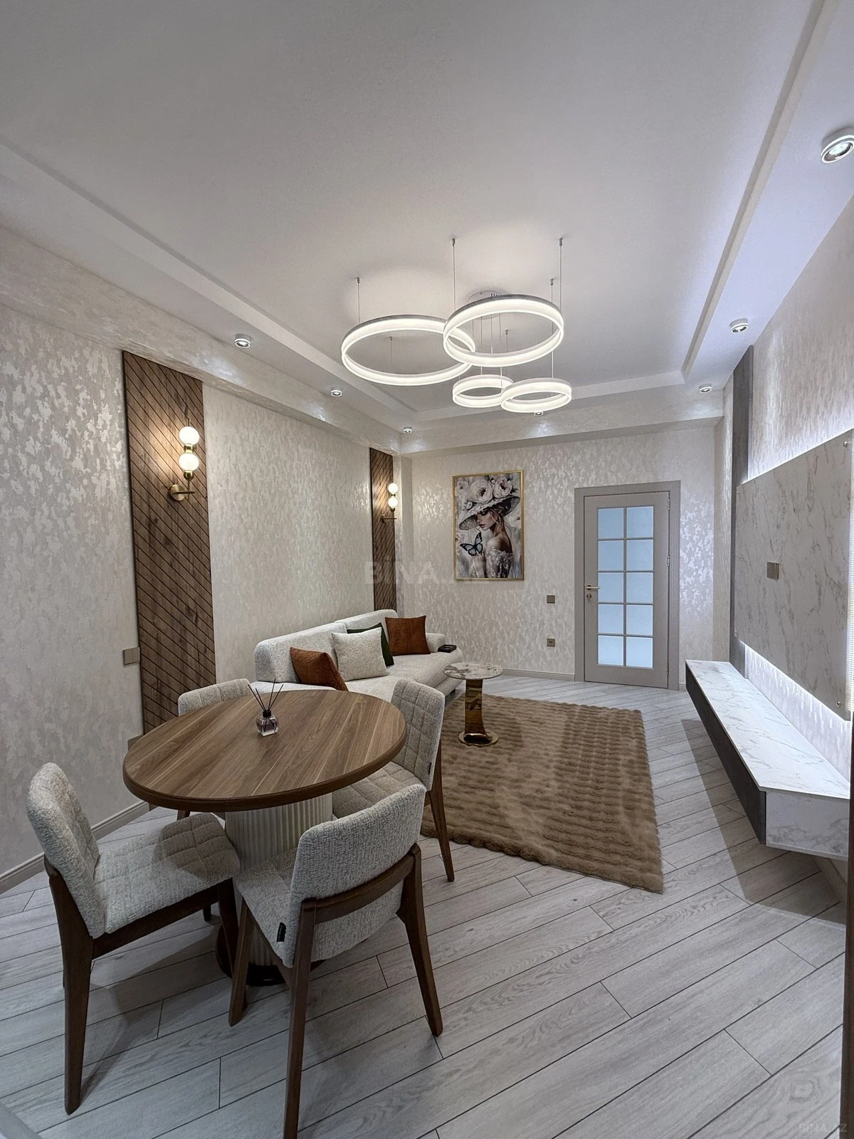 Satılır 2 otaqlı mənzil 53 m²