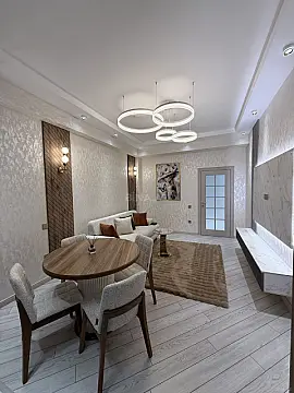 Satılır 2 otaqlı mənzil 53 m²