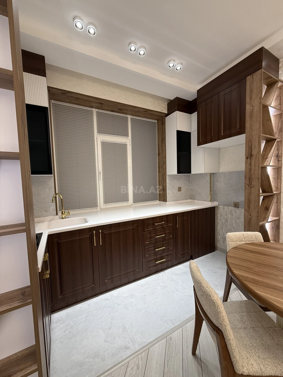 Satılır 2 otaqlı mənzil 53 m²