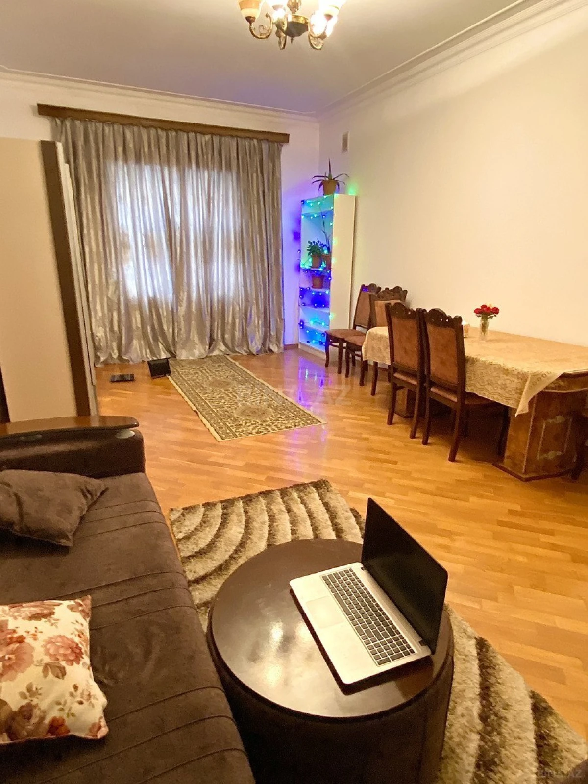 Satılır 4 otaqlı həyət evi 180 m²