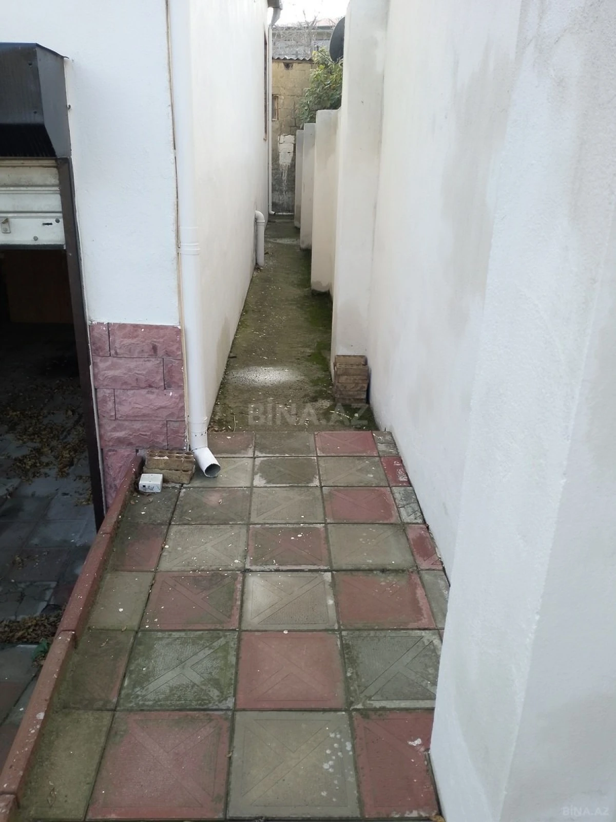 Satılır 4 otaqlı həyət evi 180 m²