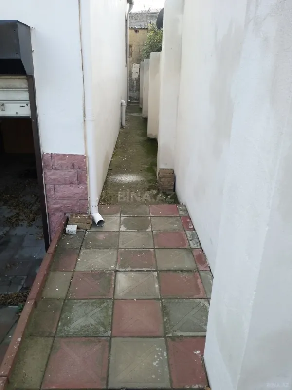 Satılır 4 otaqlı həyət evi 180 m²