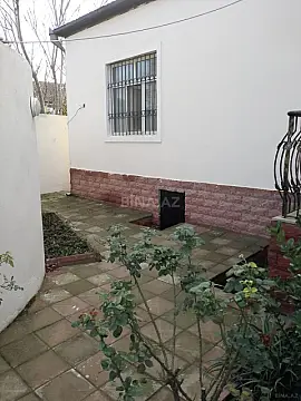 Satılır 4 otaqlı həyət evi 180 m²