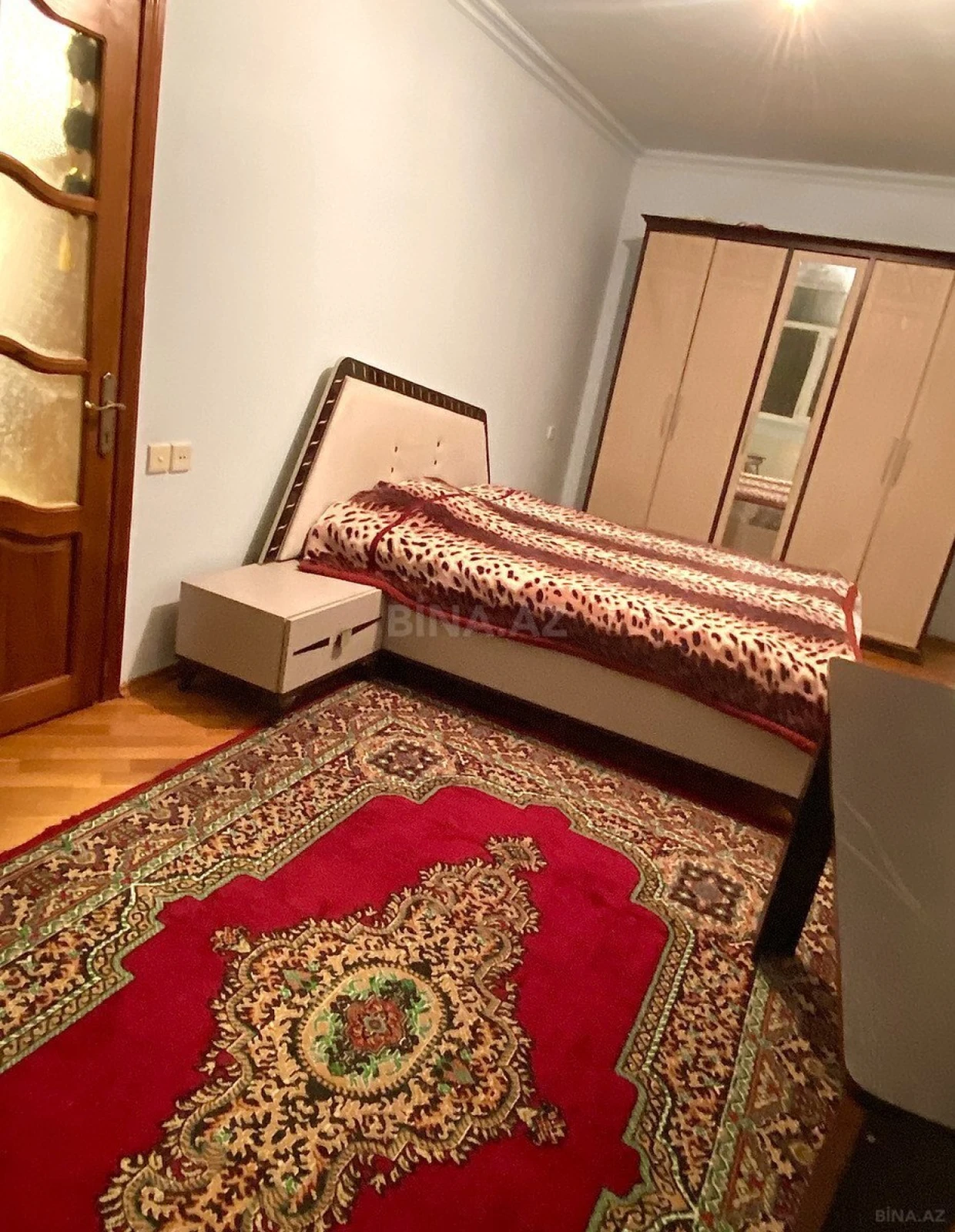Satılır 4 otaqlı həyət evi 180 m²