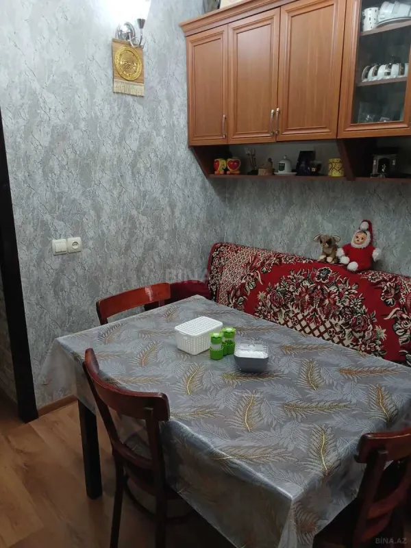 Satılır 2 otaqlı mənzil 49 m²