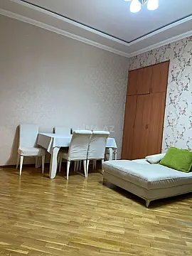 Kirayə verilir 2 otaqlı mənzil 65 m²