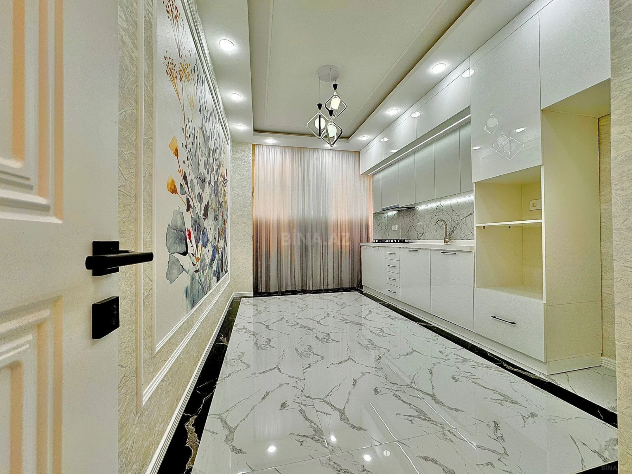 Satılır 3 otaqlı mənzil 95 m²