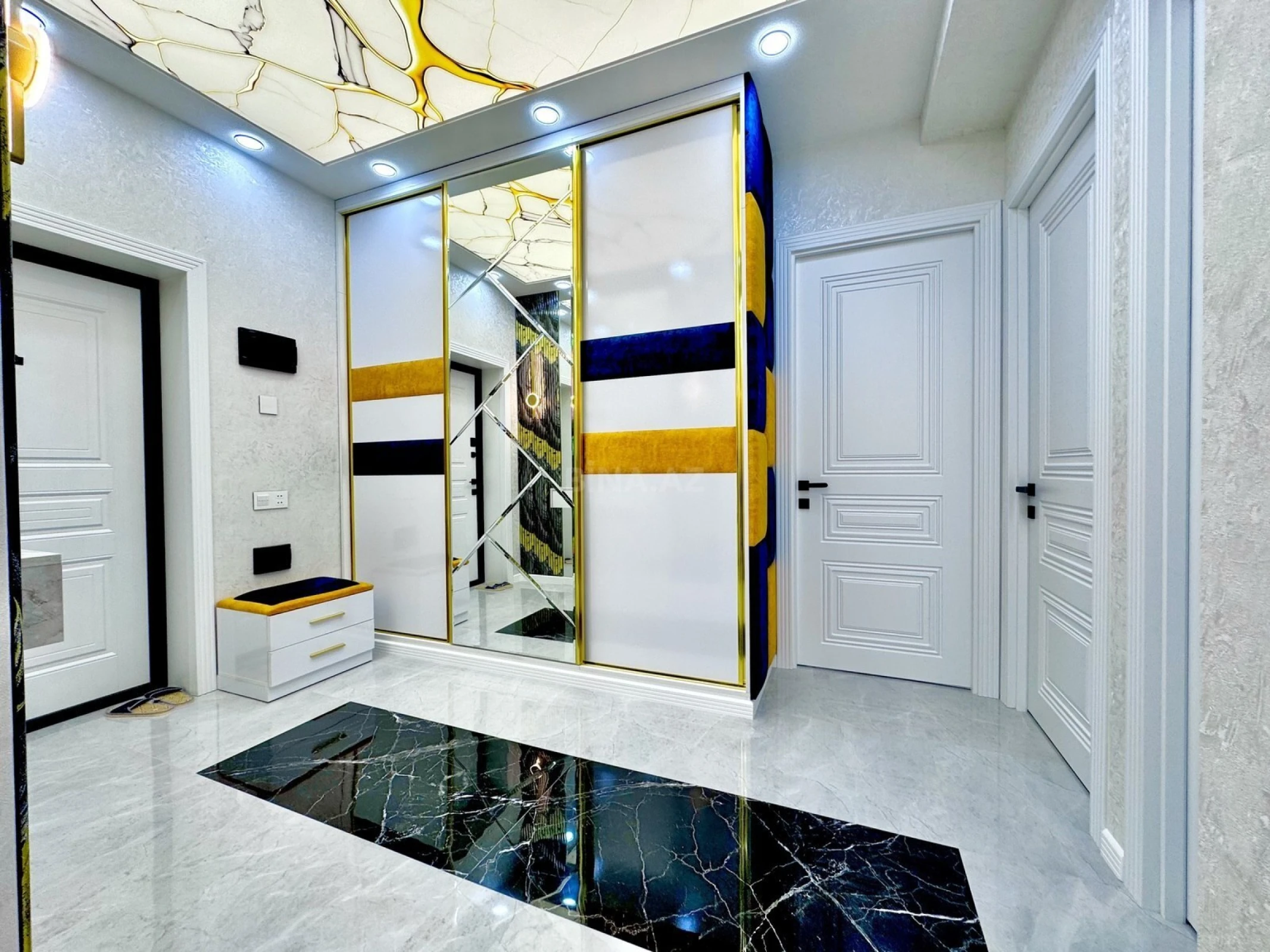 Satılır 3 otaqlı mənzil 95 m²