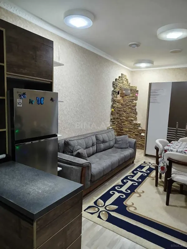Satılır 2 otaqlı mənzil 42 m²
