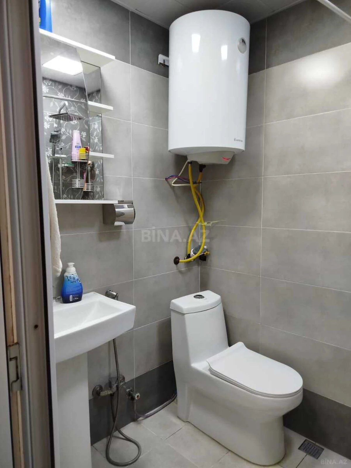 Satılır 2 otaqlı mənzil 42 m²