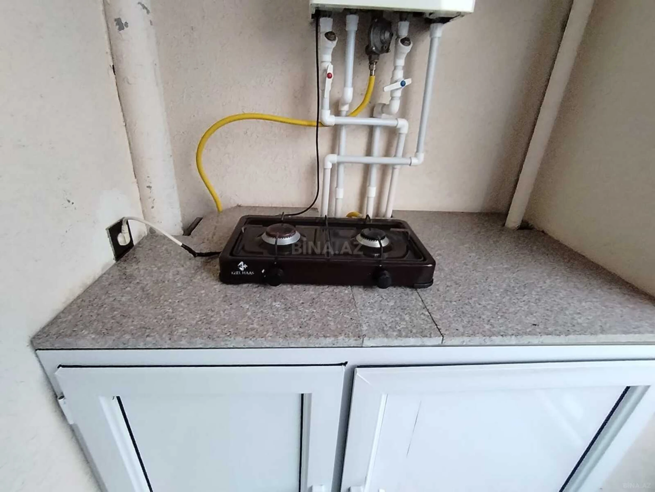 Satılır 2 otaqlı mənzil 65 m²