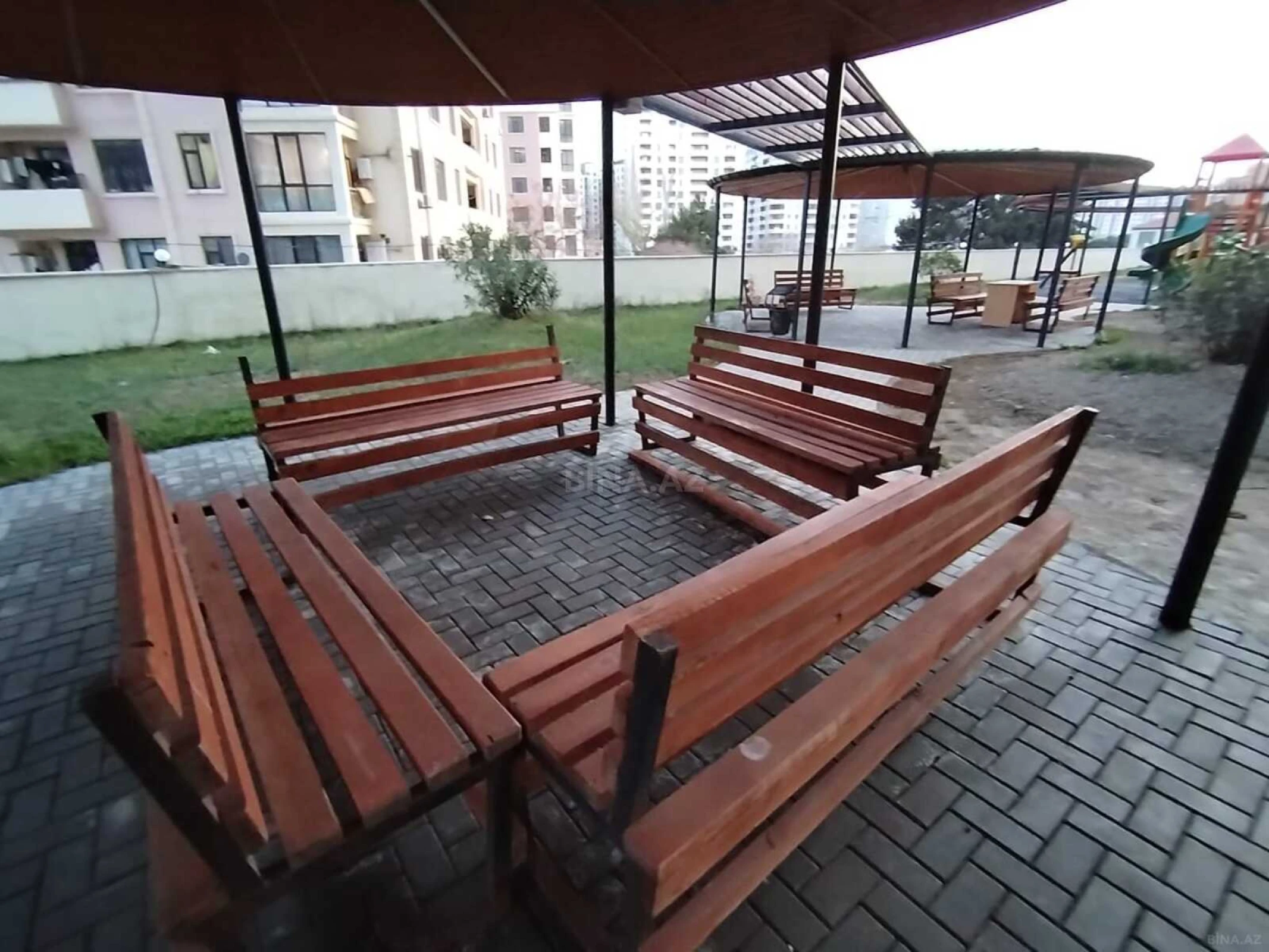 Satılır 2 otaqlı mənzil 65 m²