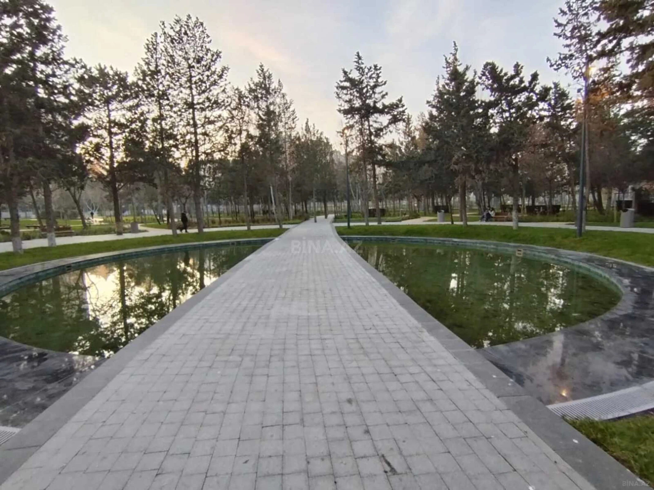 Satılır 2 otaqlı mənzil 65 m²