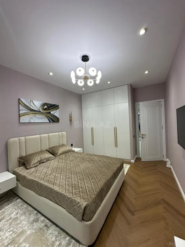 Satılır 3 otaqlı mənzil 110 m²