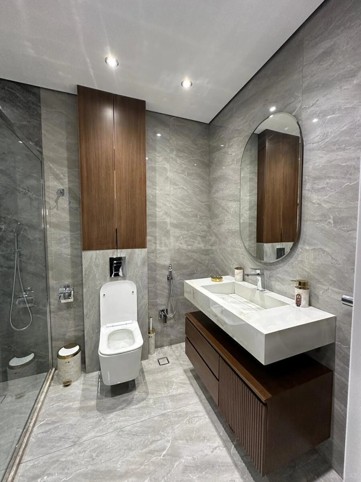 Satılır 3 otaqlı mənzil 110 m²