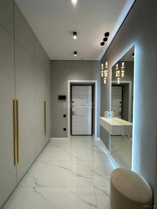 Satılır 3 otaqlı mənzil 110 m²