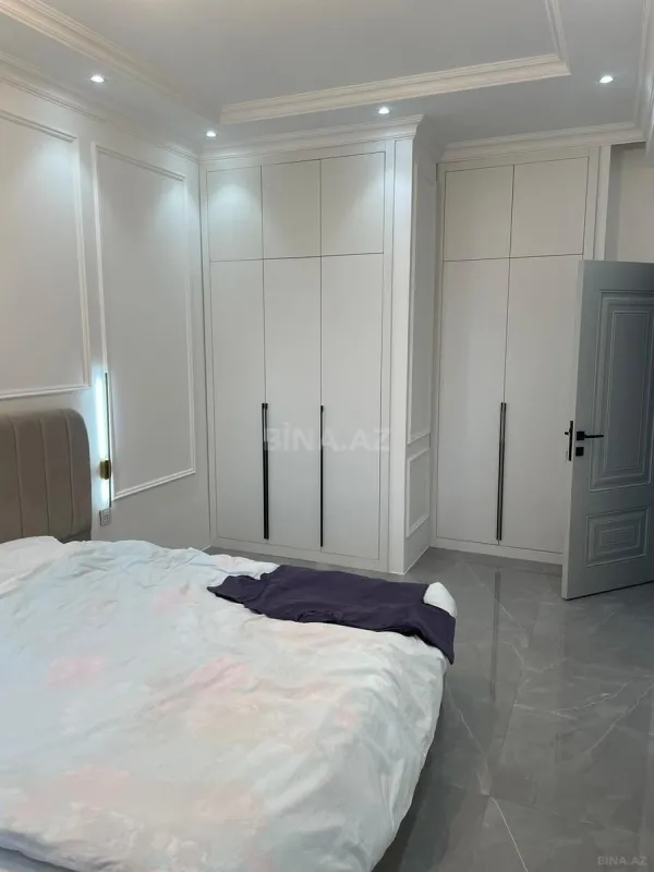Kirayə verilir 2 otaqlı mənzil 75 m²
