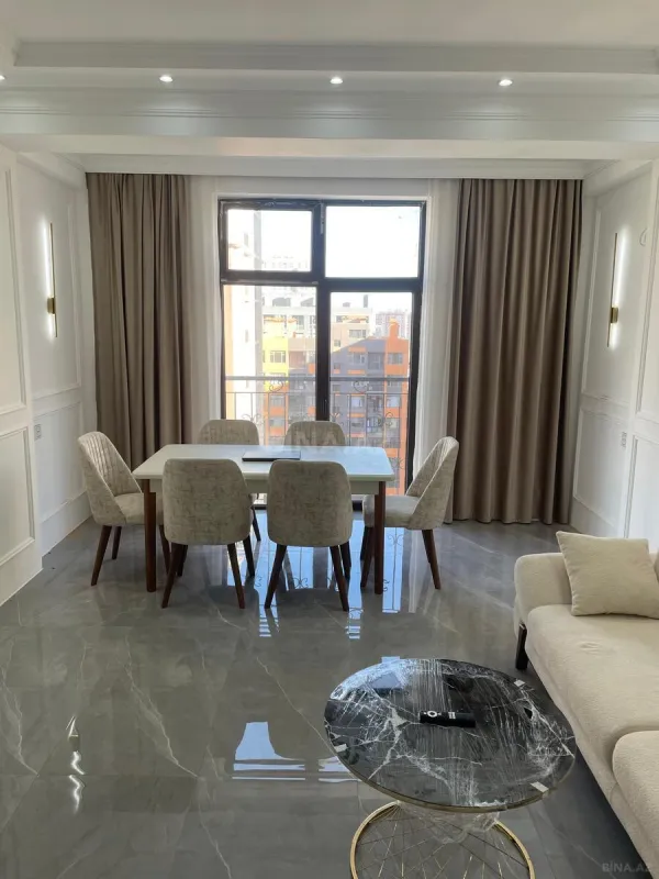 Kirayə verilir 2 otaqlı mənzil 75 m²