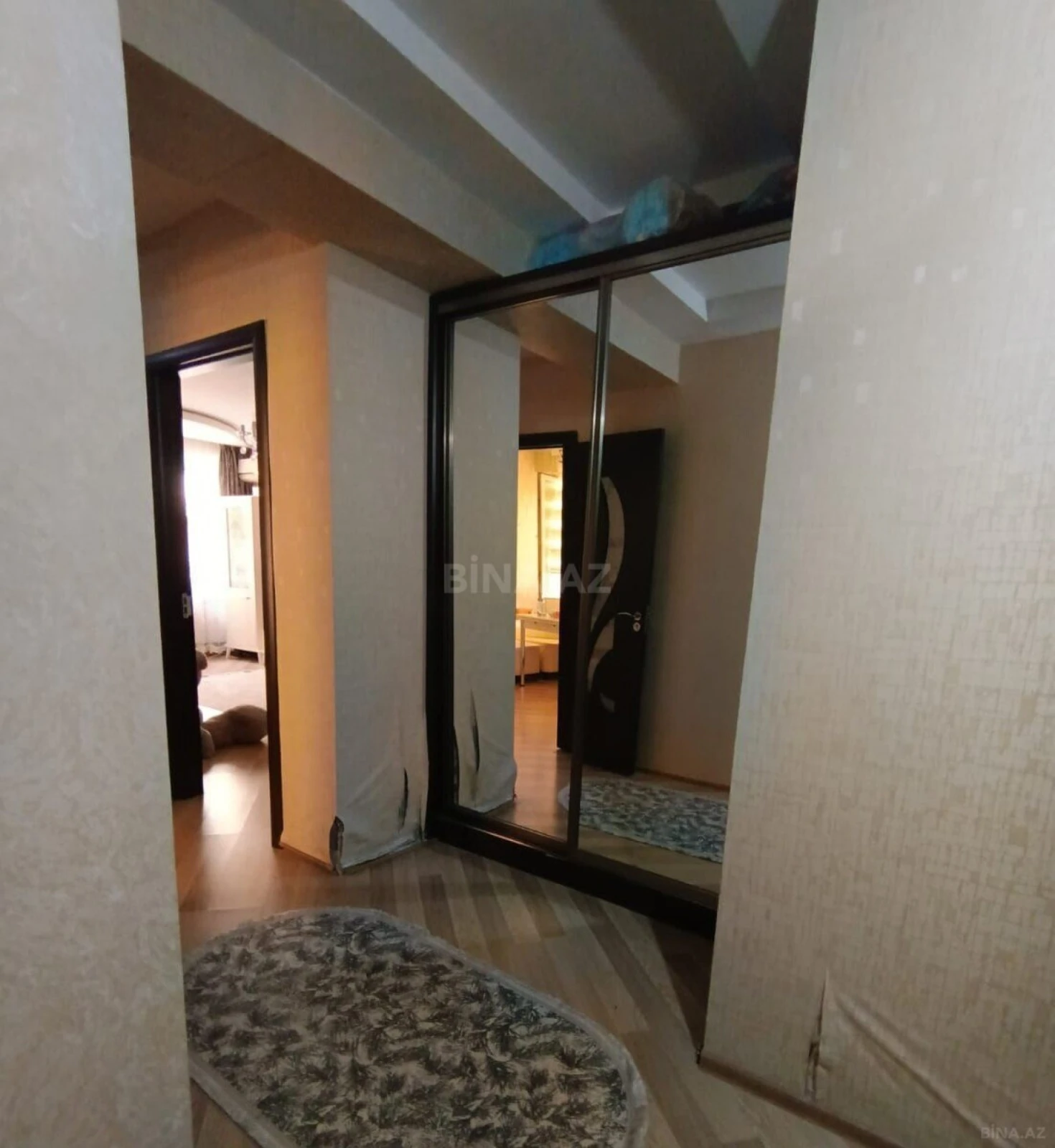 Satılır 2 otaqlı mənzil 85 m²