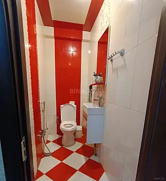 Satılır 2 otaqlı mənzil 85 m²
