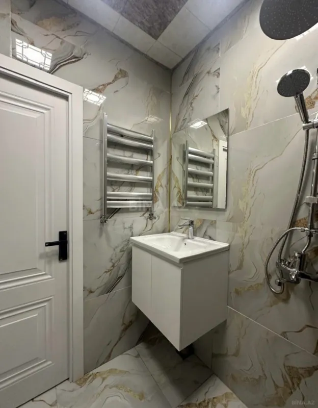 Satılır 2 otaqlı mənzil 55 m²