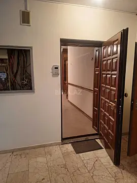 Satılır 5 otaqlı mənzil 275 m²