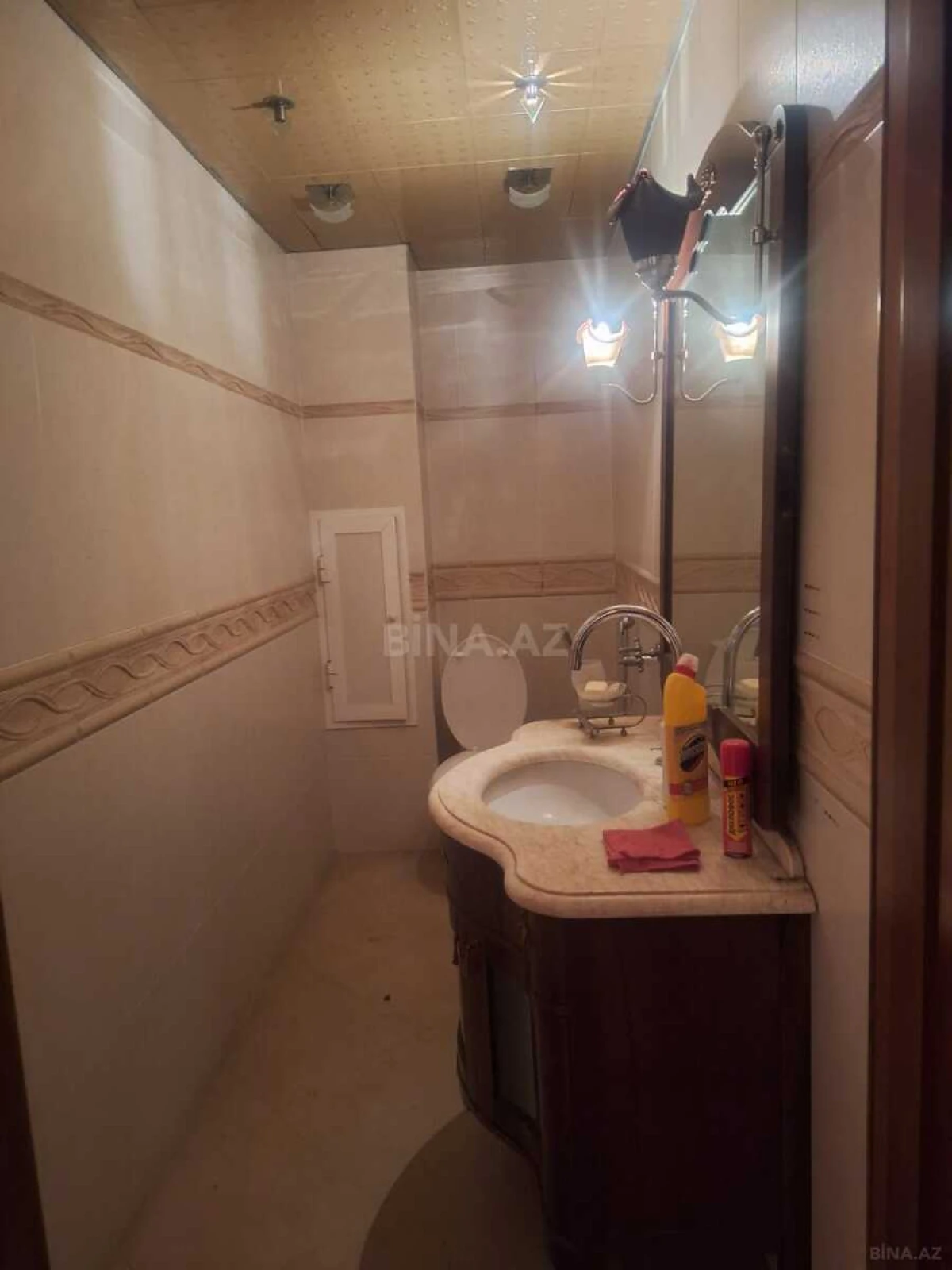 Satılır 5 otaqlı mənzil 275 m²