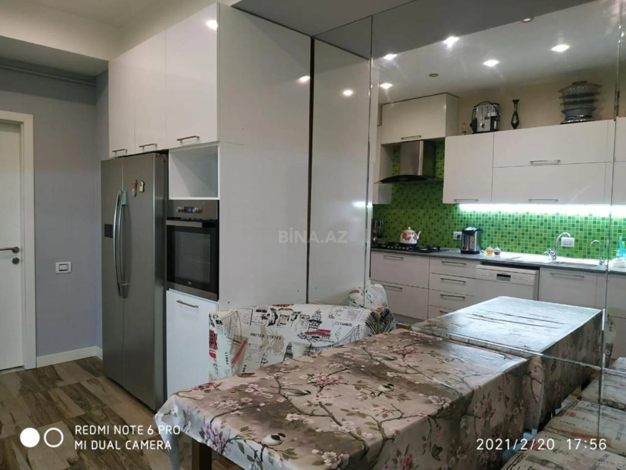 Satılır 5 otaqlı mənzil 143 m²