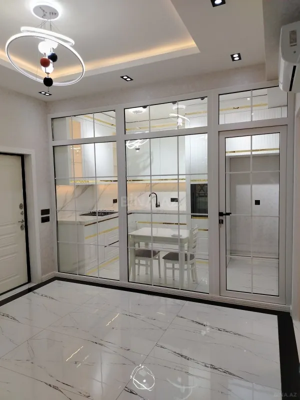 Satılır 3 otaqlı mənzil 104.7 m²