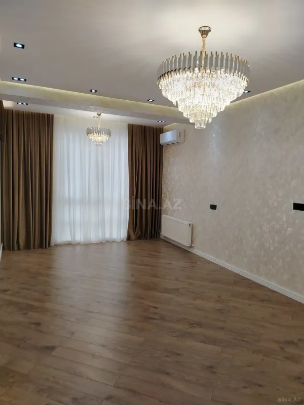 Satılır 3 otaqlı mənzil 104.7 m²