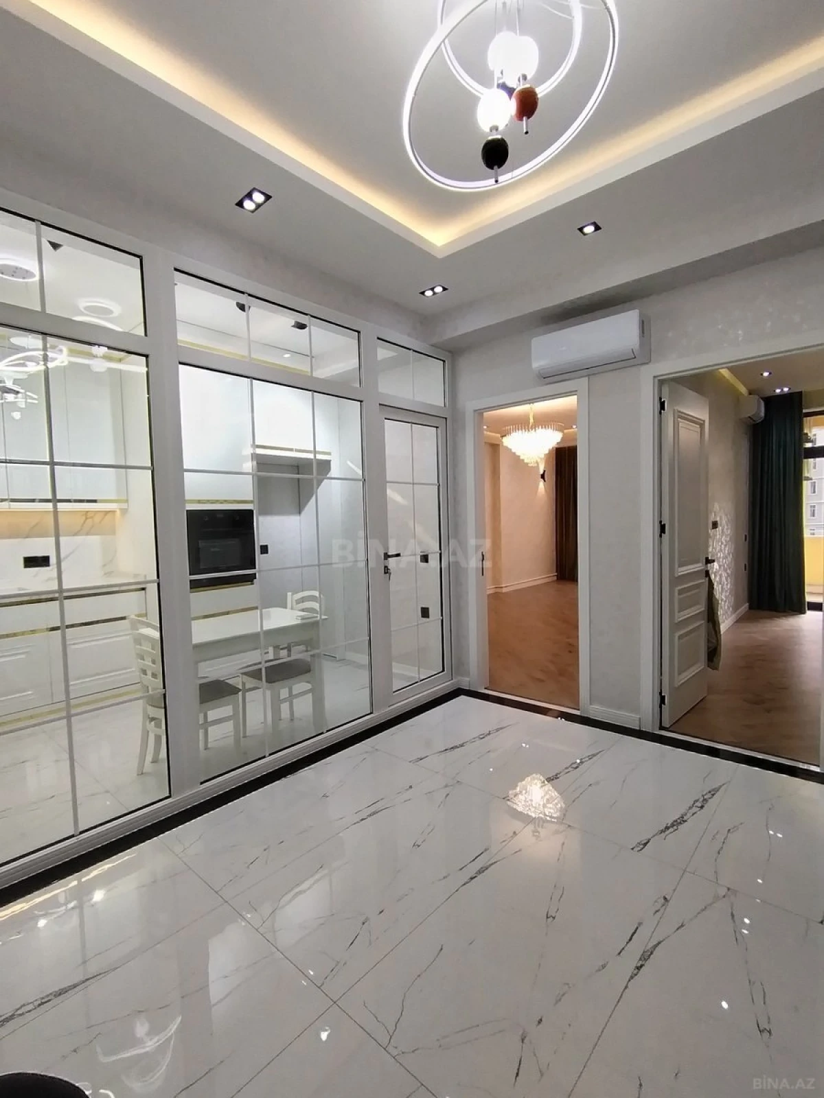 Satılır 3 otaqlı mənzil 104.7 m²